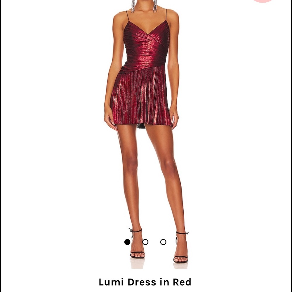 Red retrofete Lumi pleated mini dress!